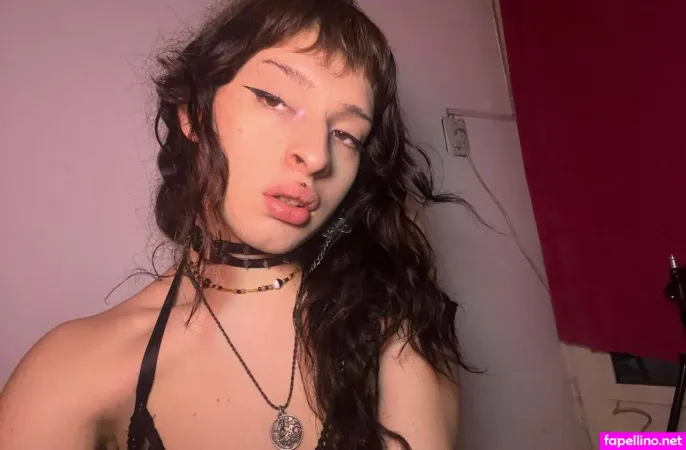 Zoeeey01 OnlyFans Thumbnail #Okbzwly1xn