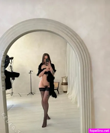 Zoefox OnlyFans Thumbnail #m9l0KzvusA