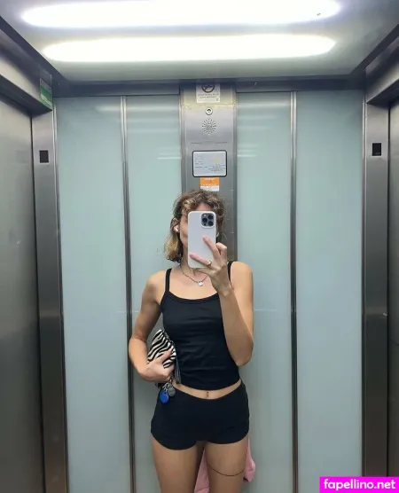 Zoelarelle OnlyFans Thumbnail #vqzxw4czxg