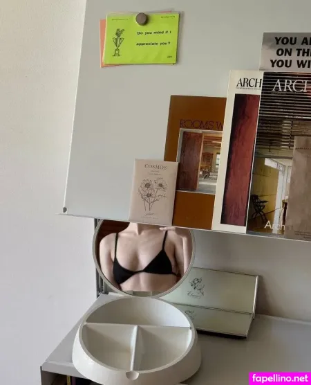 Zoeloveshouses OnlyFans Thumbnail #QRsTu3YDxr