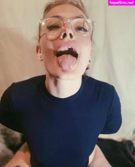 Zoelovve Free OnlyFans Thumbnail #nI85F4cxEh