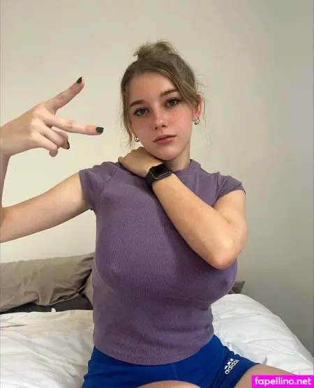 Zoemoore OnlyFans Thumbnail #i3KEg1rJIx