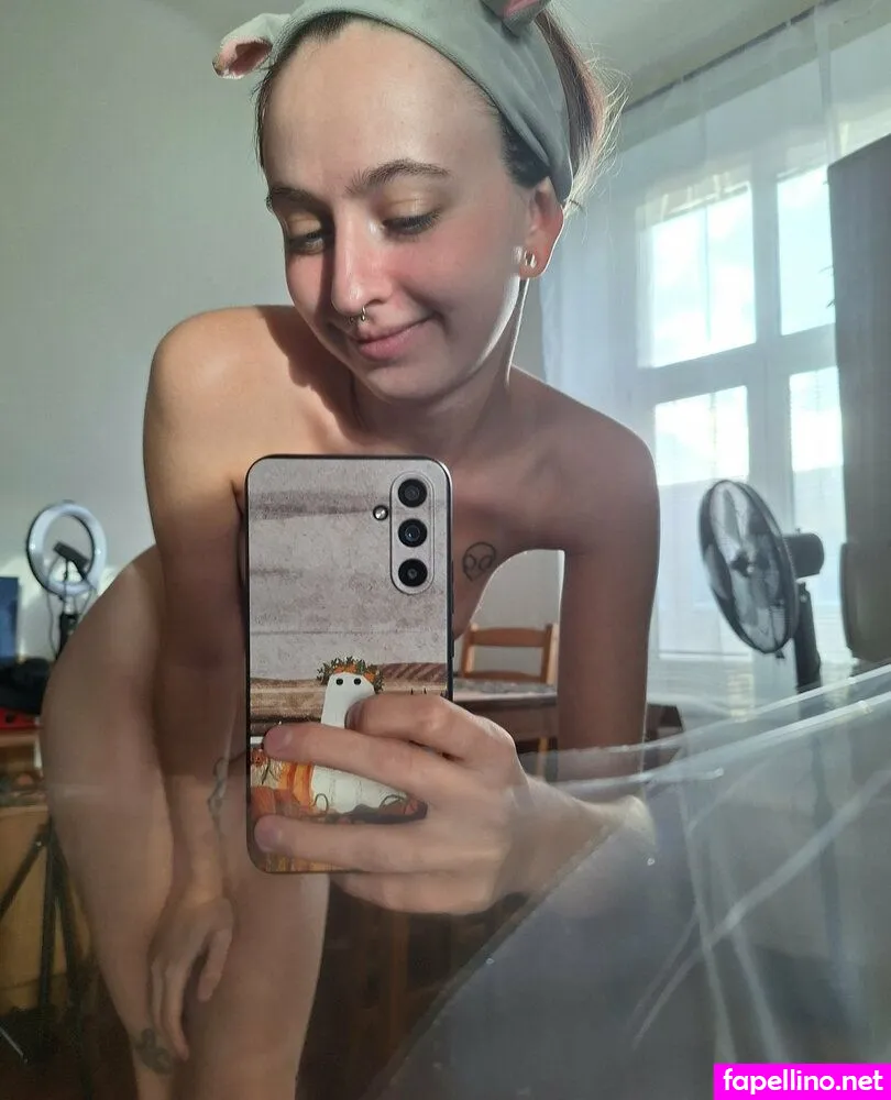 zoe_m1stique.x, zoemystiqueee Nude Leaked OnlyFans Photo #4LQR5KSt5n