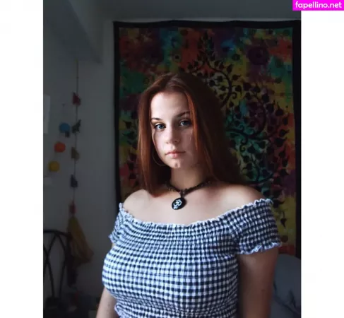 Zoesimplement OnlyFans Thumbnail #gTt9JZ4m1e