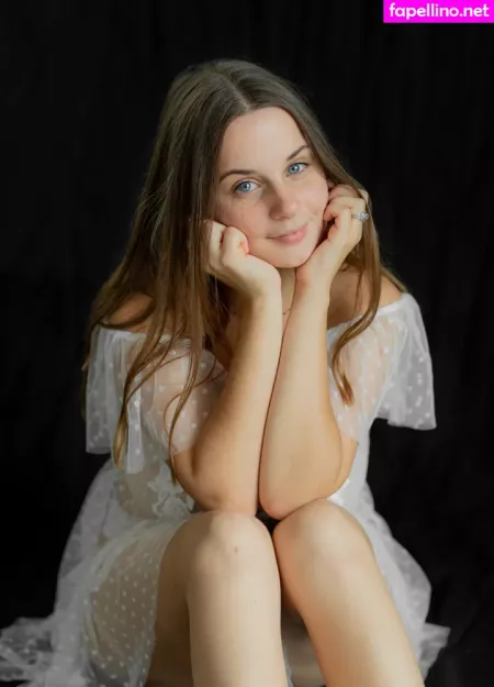 Zoesimplement OnlyFans Thumbnail #q7HVpNEfai