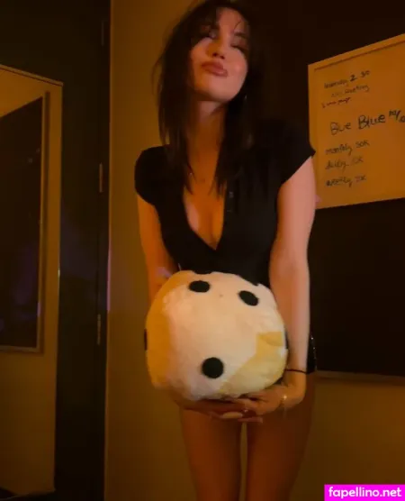 Zoeskyye Main Profile Photo