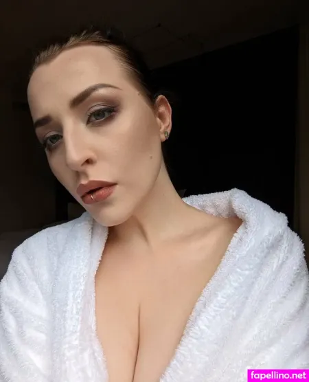 Zoeunholy OnlyFans Thumbnail #IdehjSuZmW