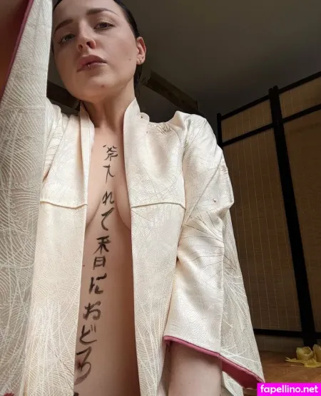 Zoeunholy OnlyFans Thumbnail #XT5Bb0sO0z