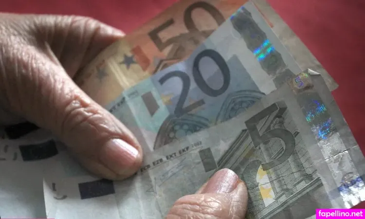 Zoewu Mature Main Profile Photo