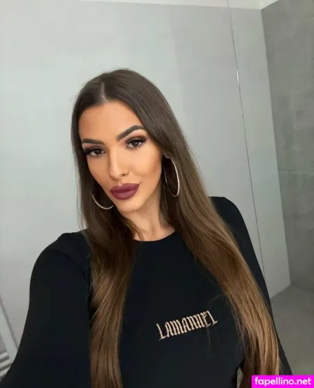 Zoexhill OnlyFans Thumbnail #C7EBSGZ2mx