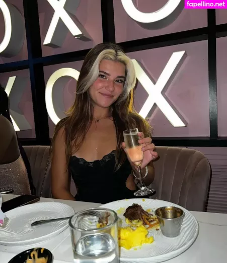 Zoey Lynnn OnlyFans Thumbnail #dhgY32fRPq
