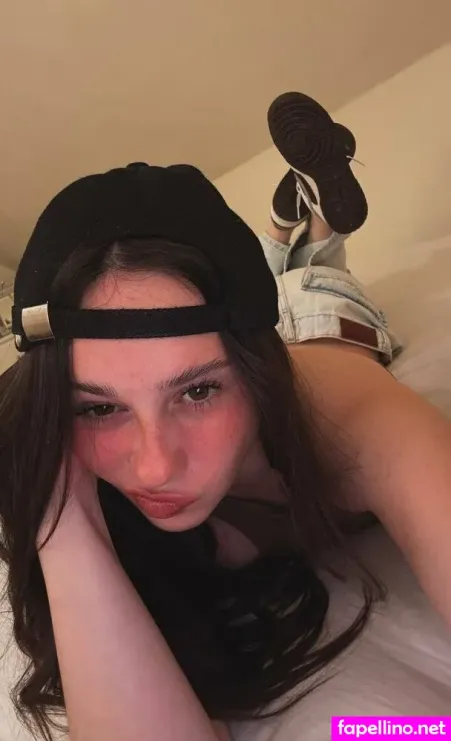 Zoey Shmoey Main Profile Photo