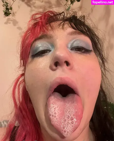 Zoeybenzz OnlyFans Thumbnail #da8NyaS7oy