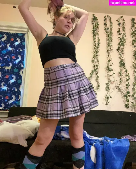Zoeybenzz OnlyFans Thumbnail #mGX65mV5nD