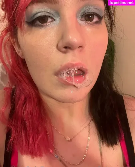 Zoeybenzz OnlyFans Thumbnail #nHIhpEpZrw