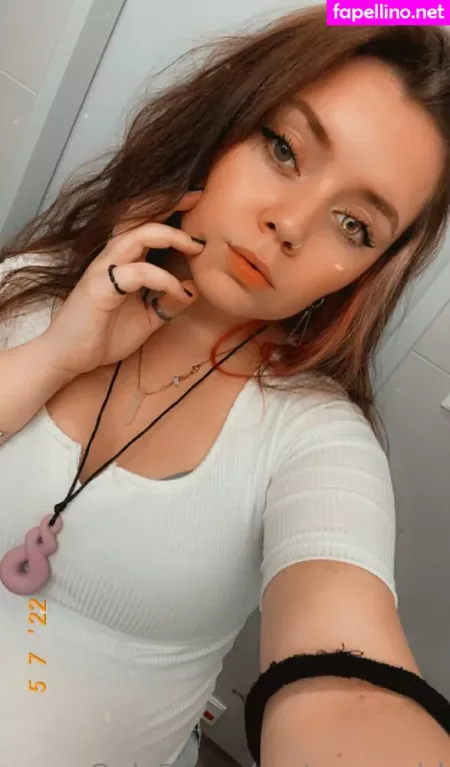 Zoeyegirl OnlyFans Thumbnail #lWOUpPhmhC