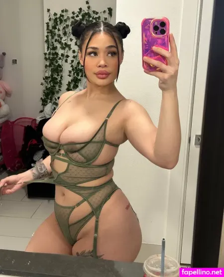 Zoeyjade98 OnlyFans Thumbnail #tXRR7yZ9Qo