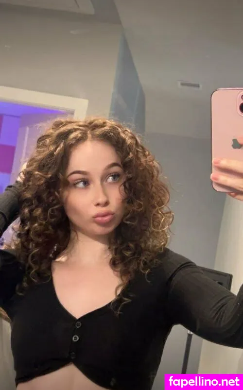 zoeysinnfree, zoeysinnxo Nude Leaked OnlyFans Photo #EUEVYkGPUG