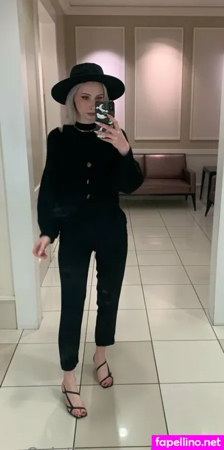 Zoiebby OnlyFans Thumbnail #n1QQVuz5Eg