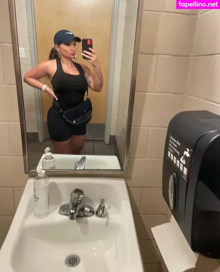 Zoieburgher OnlyFans Thumbnail #5Z40lMqFOQ
