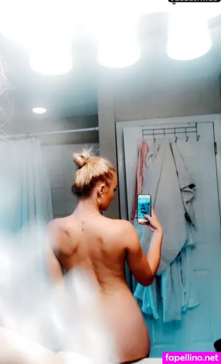 Zola Bzdek OnlyFans Thumbnail #JaX0p62N4L