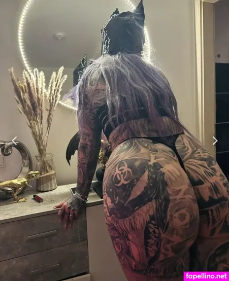 Zombieprinzessin OnlyFans Thumbnail #2Eh9PyA7N3