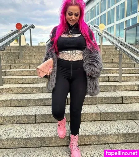 Zombieprinzessin OnlyFans Thumbnail #xY3DZKEmYg