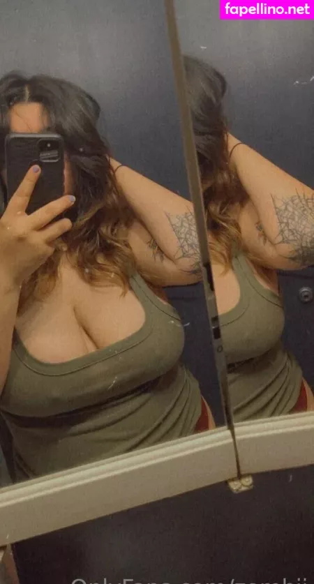 Zombii OnlyFans Thumbnail #5fbAJUNdRu