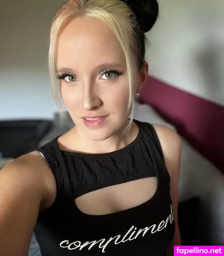 ZombinaZockt OF? Nude Leaked OnlyFans Photo #SkBUR2SmM1