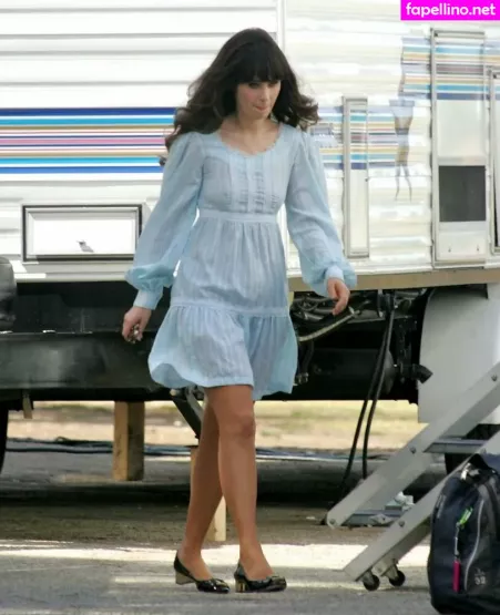 Zooey Deschanel OnlyFans Thumbnail #3WupKXlNxu