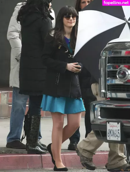 Zooey Deschanel OnlyFans Thumbnail #GDJUyCZhRX