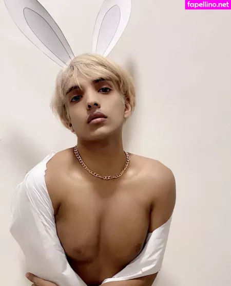 Zorilee OnlyFans Thumbnail #d9wXZiOvIi