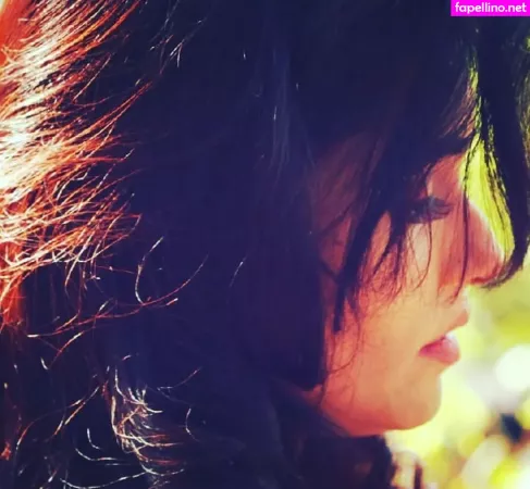 Zoya Rathore OnlyFans Thumbnail #1pqGQEUMtP