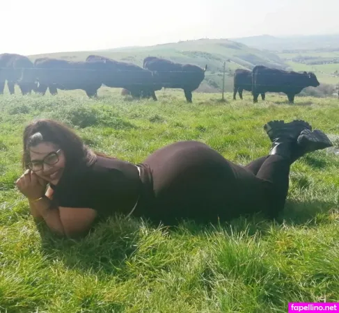 Zozonicoco OnlyFans Thumbnail #tOxoZYSK0i