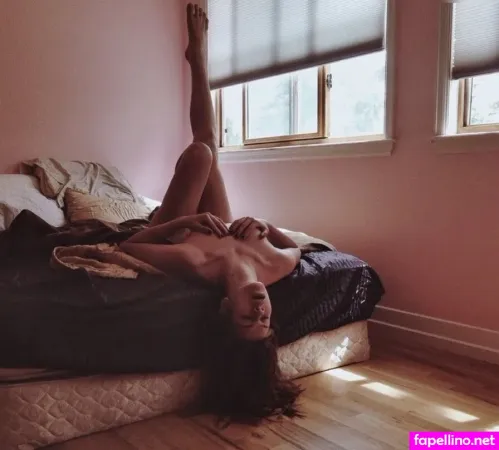 Zs Zs Inci Brkle OnlyFans Thumbnail #XheQIwN4Iu