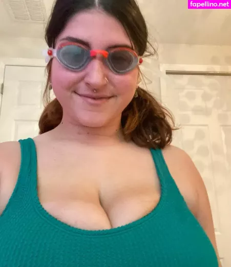 Zucchini OnlyFans Thumbnail #8M24F6yfnI