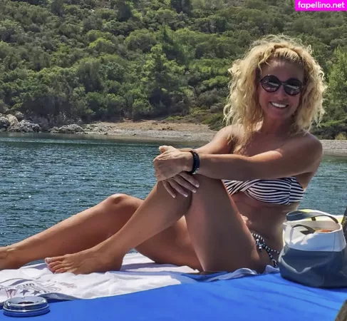 Zumrut Nural Dorman OnlyFans Thumbnail #inTyKGFgLE