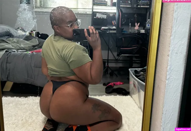 Zurrilove OnlyFans Thumbnail #KZzqzNo5Qh