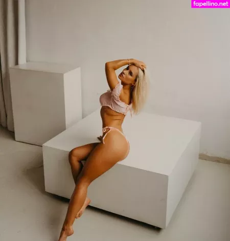 Zuzana Kardos OnlyFans Thumbnail #7wygeeTbND