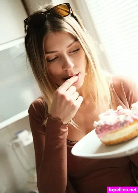 Zuziasmr OnlyFans Thumbnail #IXGeAJNyvR