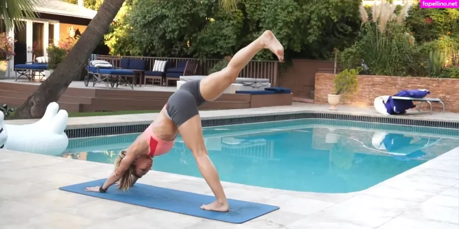 Zuzka Light OnlyFans Thumbnail #dg9fnBbl29