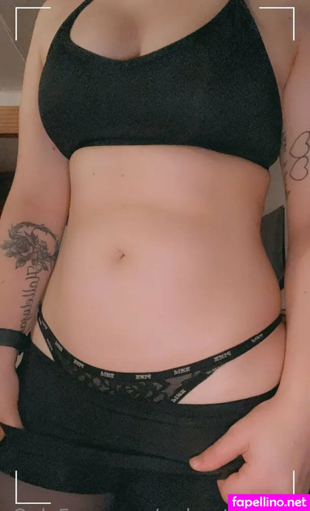 zwhooty18free Nude Leaked OnlyFans Photo #039igSuUdI